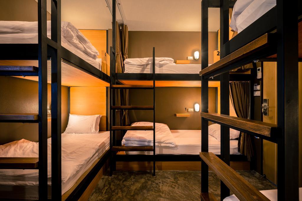 Hostel Srisuksant Square