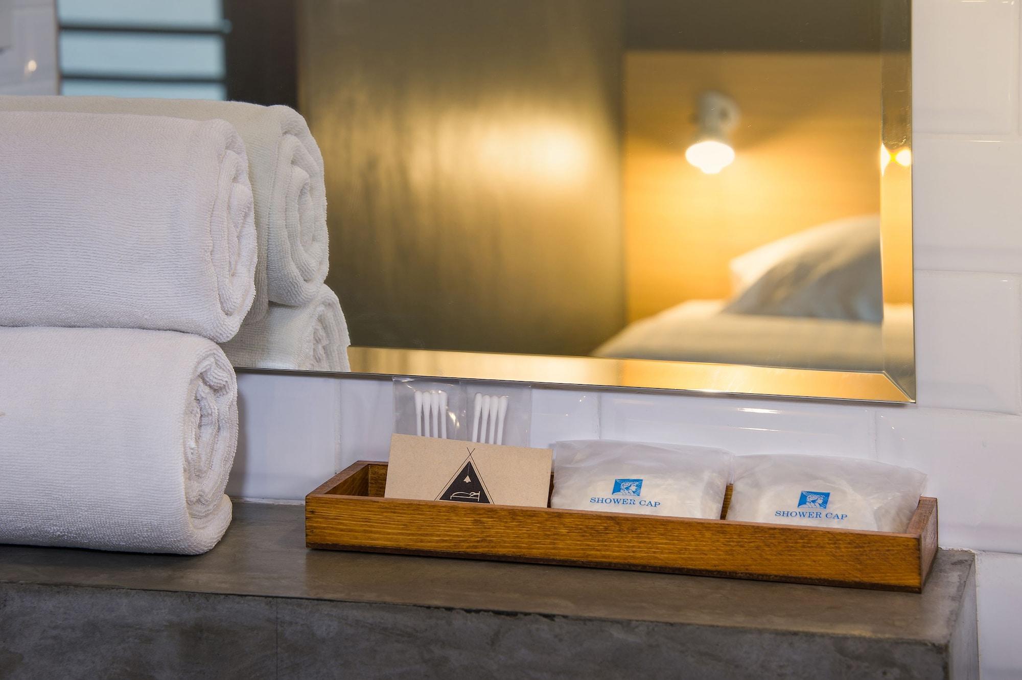 Srisuksant Square Hostel